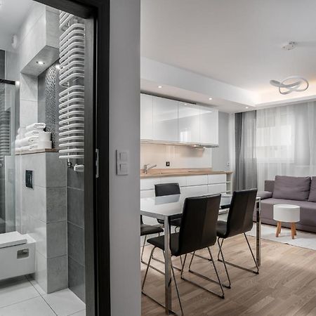 Rentplanet - Apartamenty Atal Tower Wrocław Zewnętrze zdjęcie