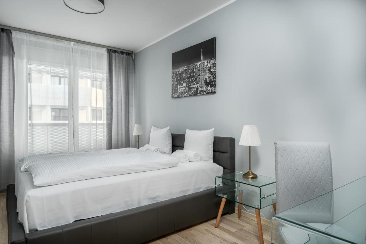 Rentplanet - Apartamenty Atal Tower Wrocław Zewnętrze zdjęcie