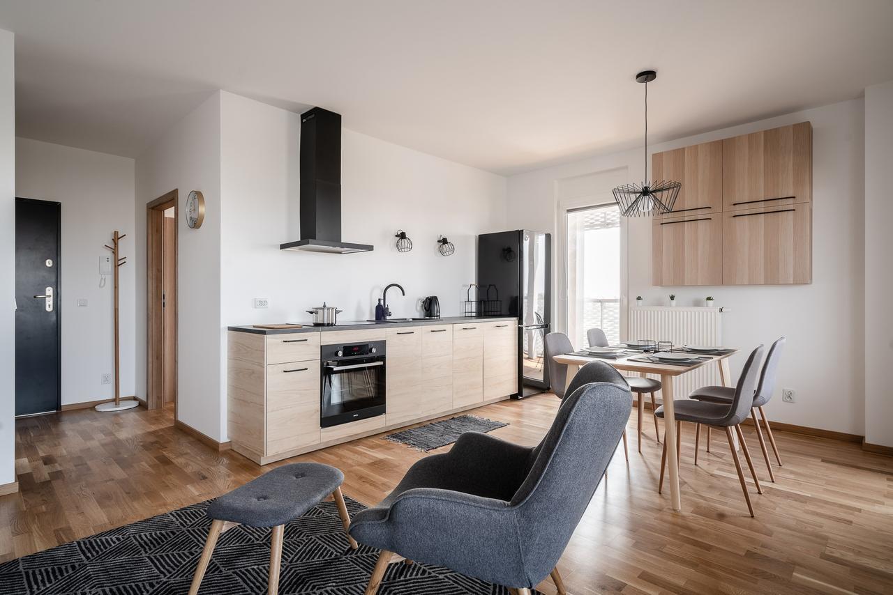 Rentplanet - Apartamenty Atal Tower Wrocław Zewnętrze zdjęcie