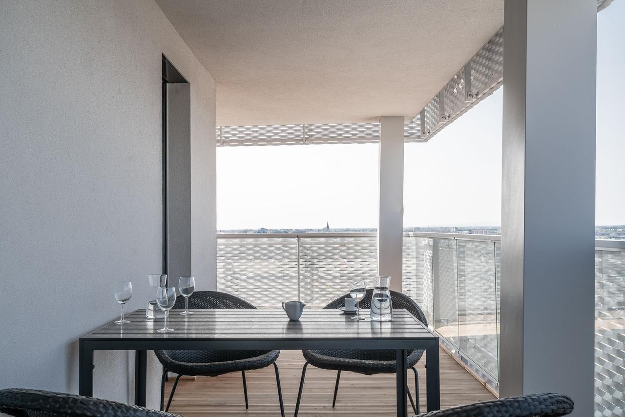 Rentplanet - Apartamenty Atal Tower Wrocław Zewnętrze zdjęcie