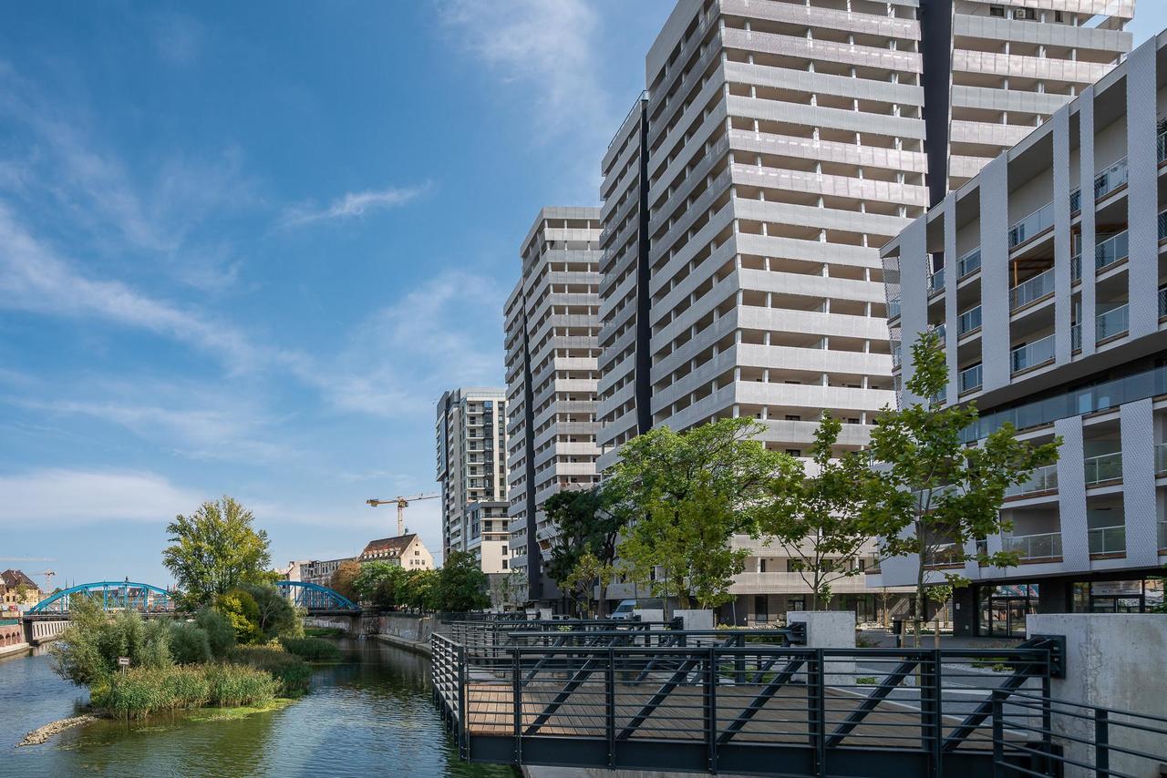 Rentplanet - Apartamenty Atal Tower Wrocław Zewnętrze zdjęcie
